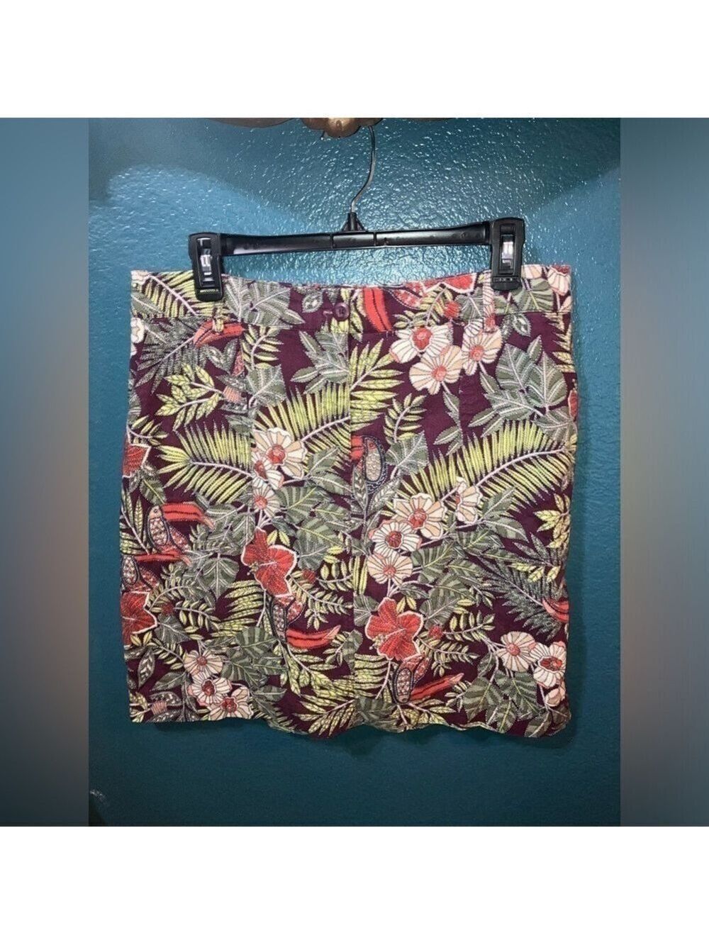 Christoper & Banks Floral Printed Utility Pull-on Skort size Med - Picture 3 of 11